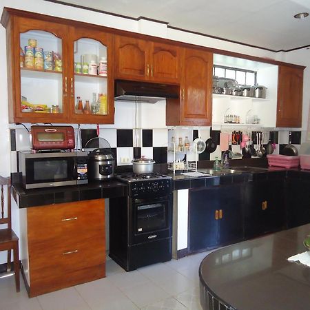 Donsol Aguluz Homestay Buitenkant foto
