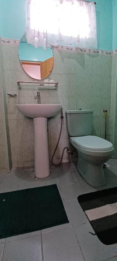 Donsol Aguluz Homestay Buitenkant foto