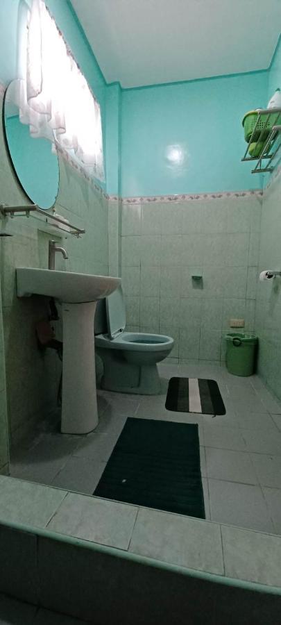 Donsol Aguluz Homestay Buitenkant foto