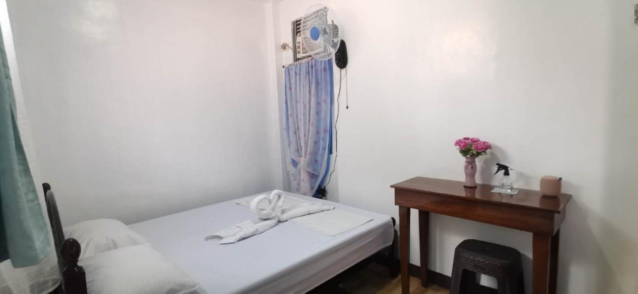 Donsol Aguluz Homestay Buitenkant foto