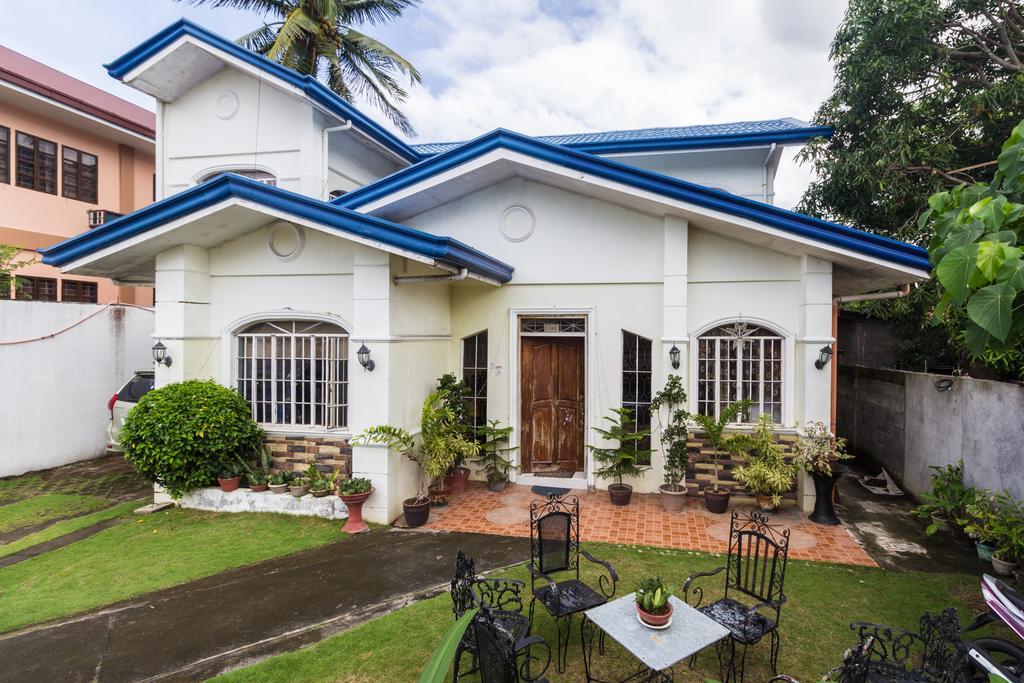 Donsol Aguluz Homestay Buitenkant foto