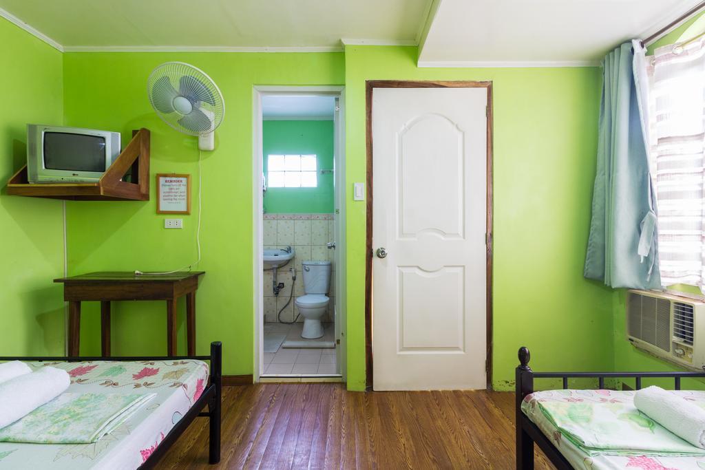 Donsol Aguluz Homestay Buitenkant foto