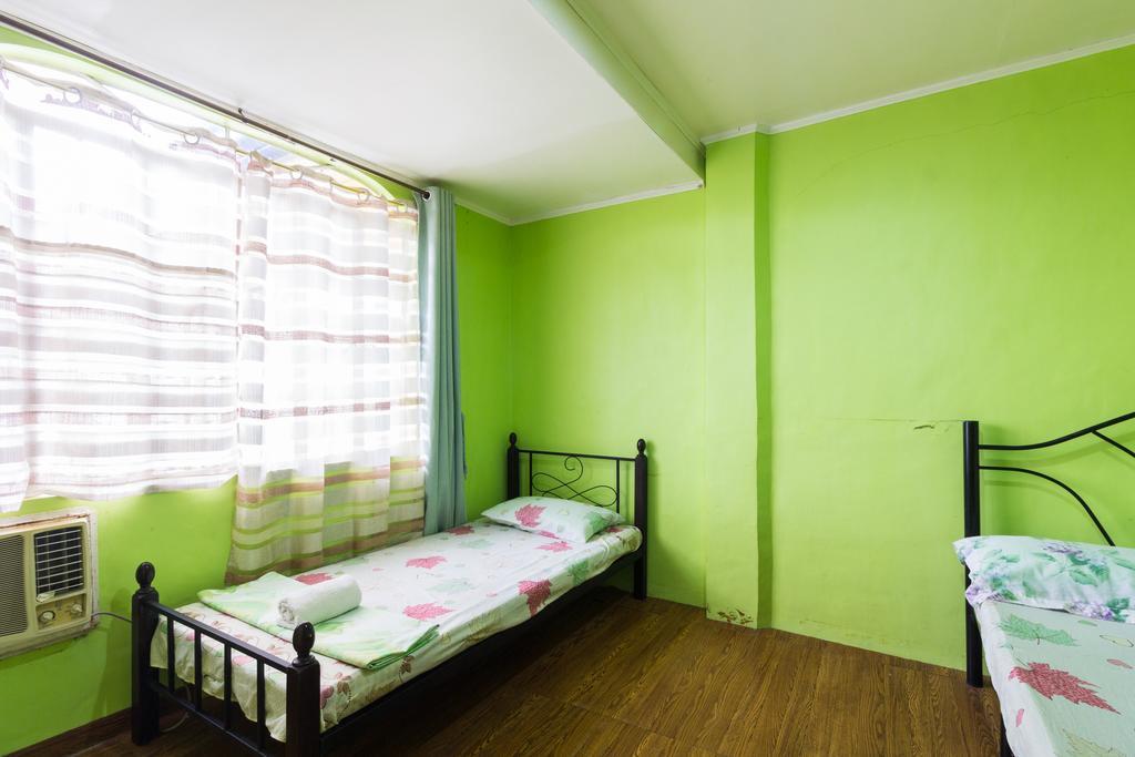 Donsol Aguluz Homestay Buitenkant foto